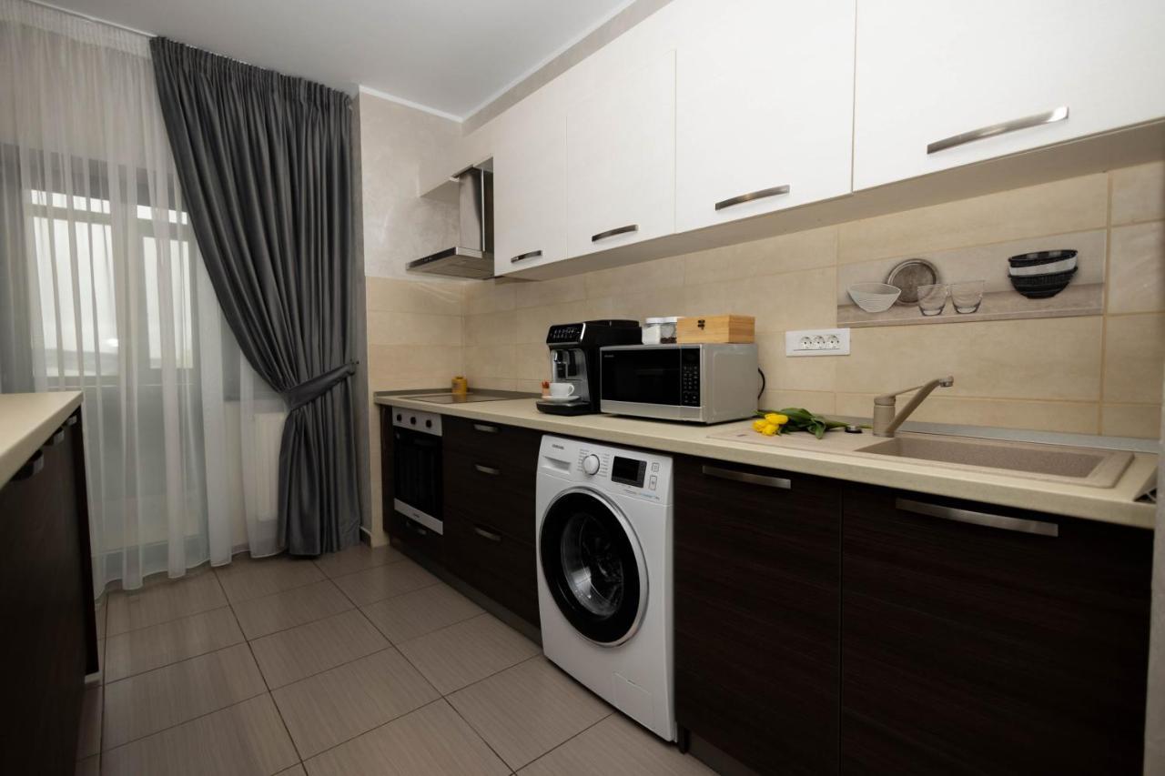 Central Apartament 4 Apartment Яш Екстериор снимка